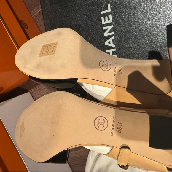 Chanel - Picture 8 of 10